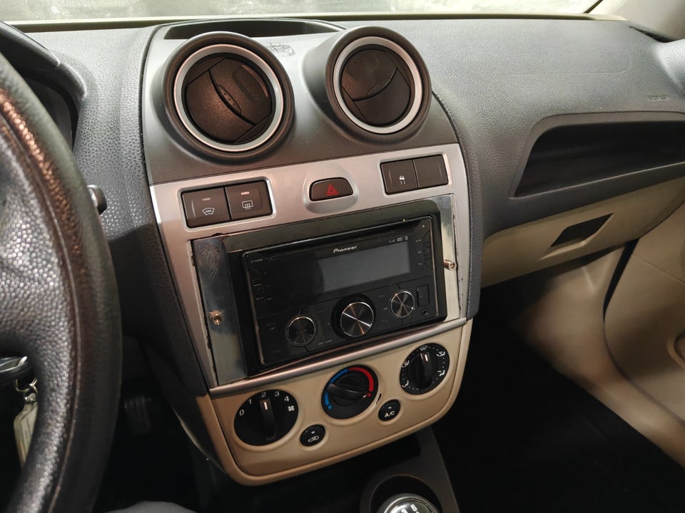 Ford Fiesta 1,6 TDCi 90 Trend 5d