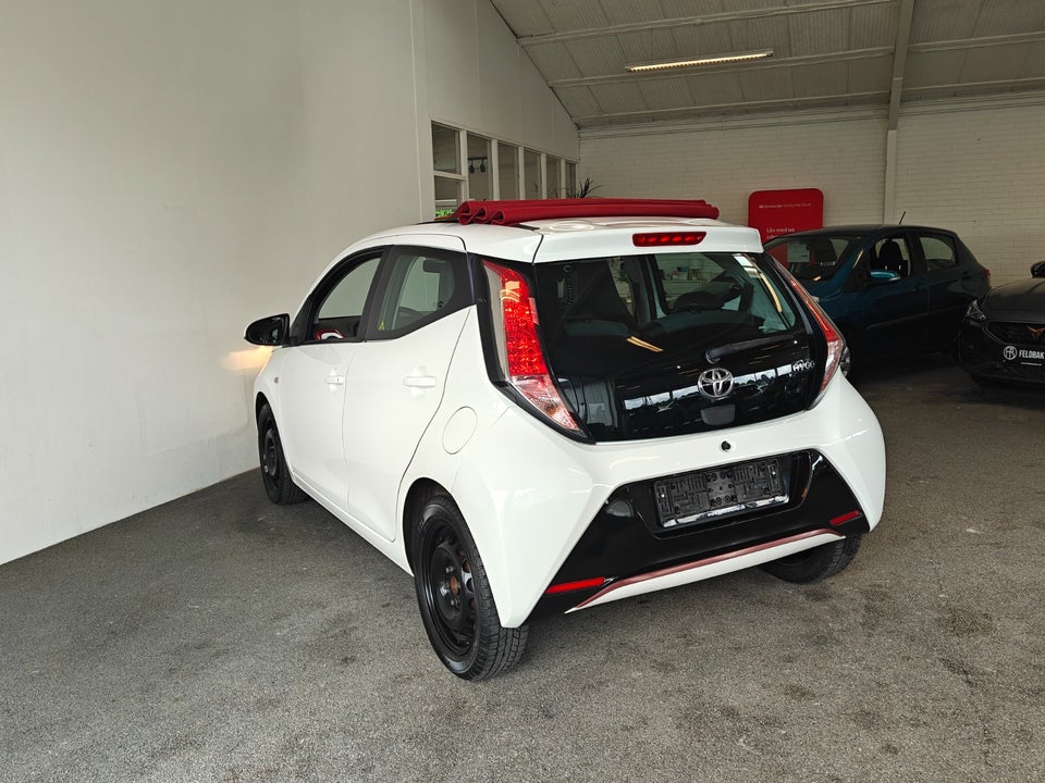 Toyota Aygo 1,0 VVT-i x-sky 5d