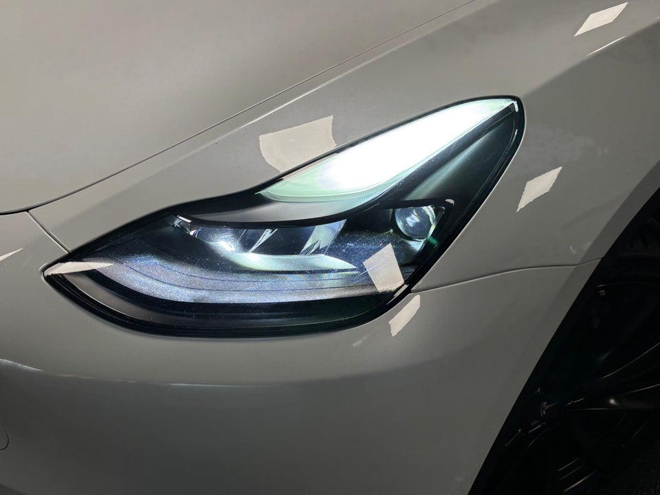 Tesla Model Y RWD 5d