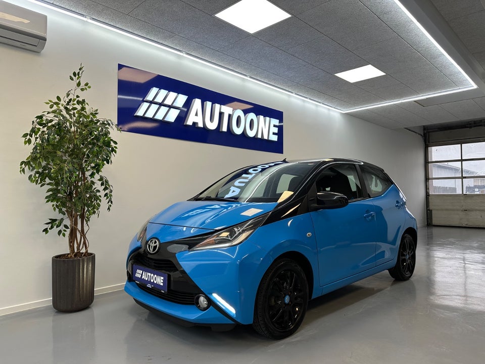 Toyota Aygo 1,0 VVT-i x-play 5d