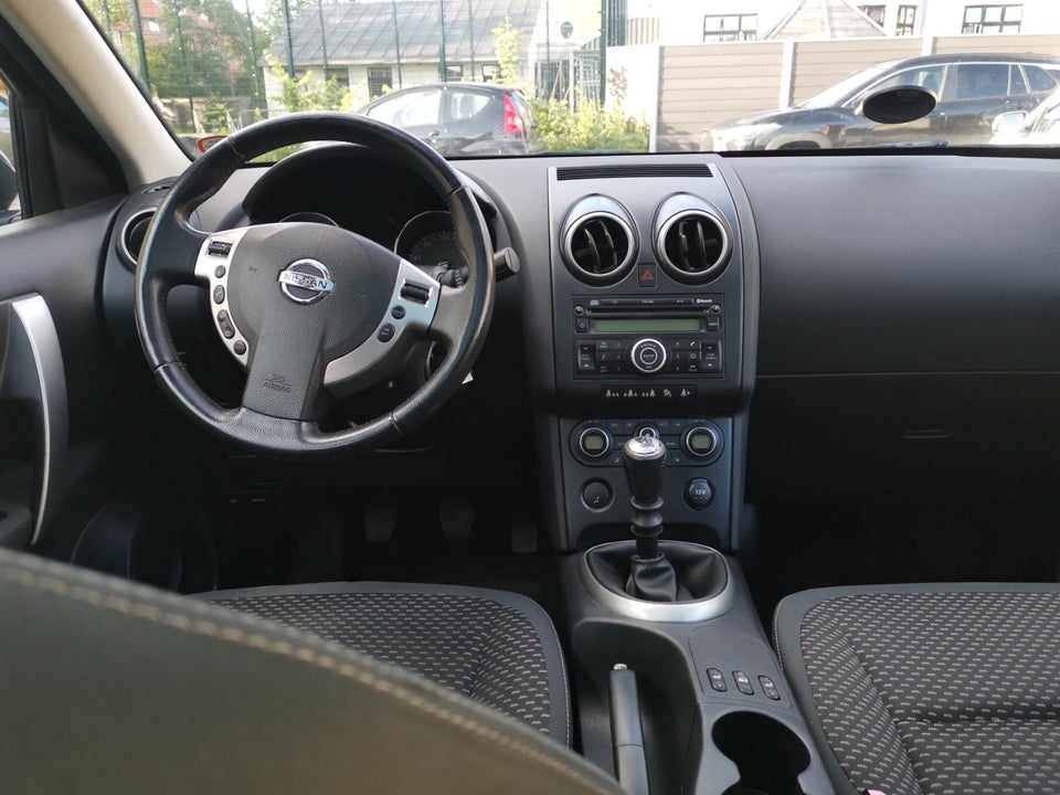 Nissan Qashqai 2,0 Tekna 5d