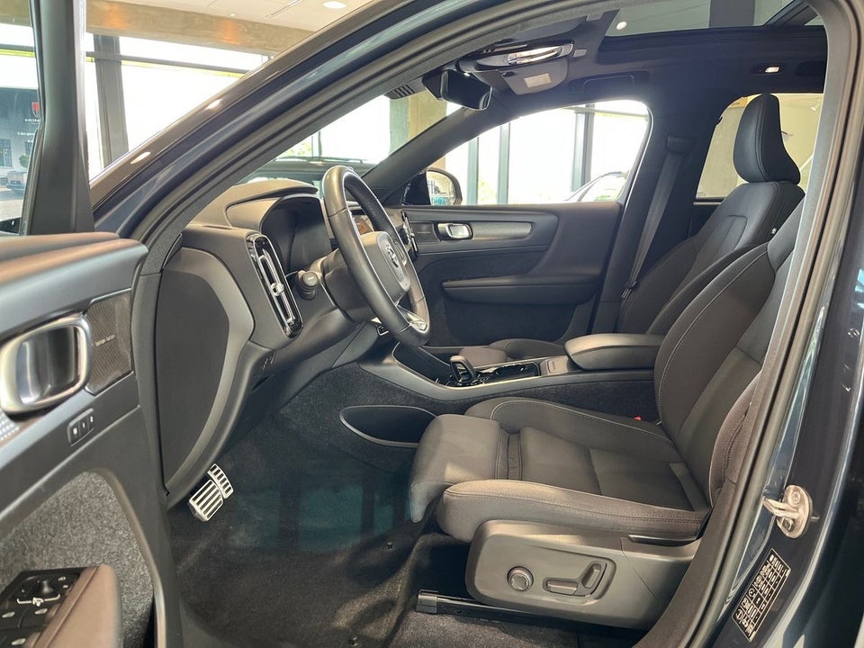 Volvo XC40 P6 ReCharge Pro 5d