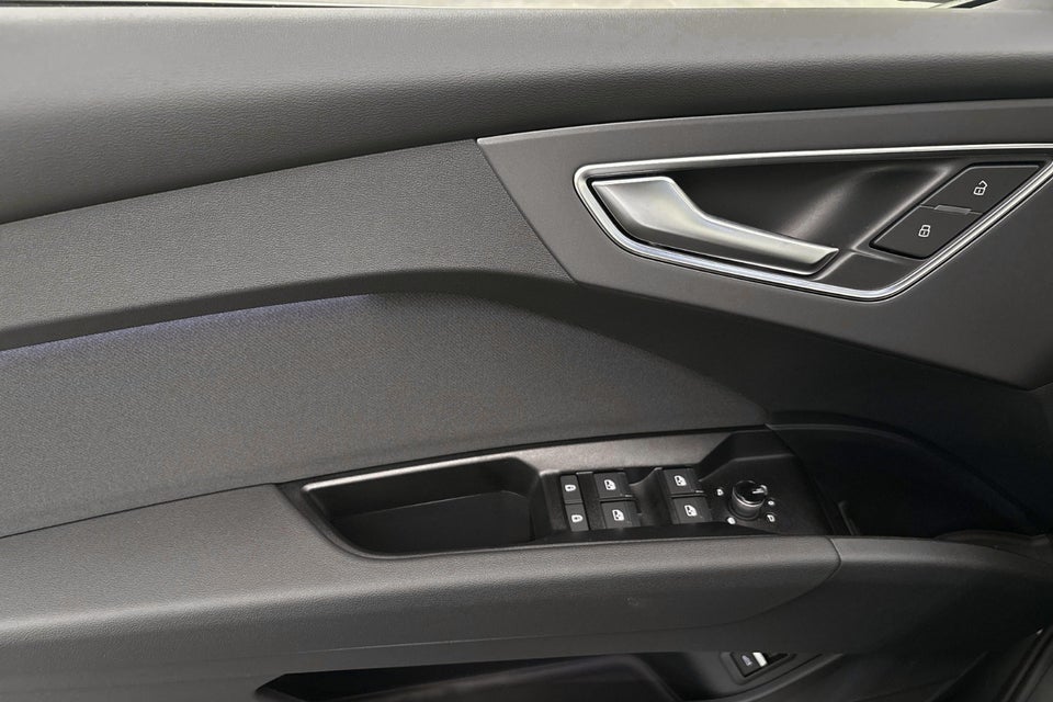 Audi Q4 e-tron performance 5d