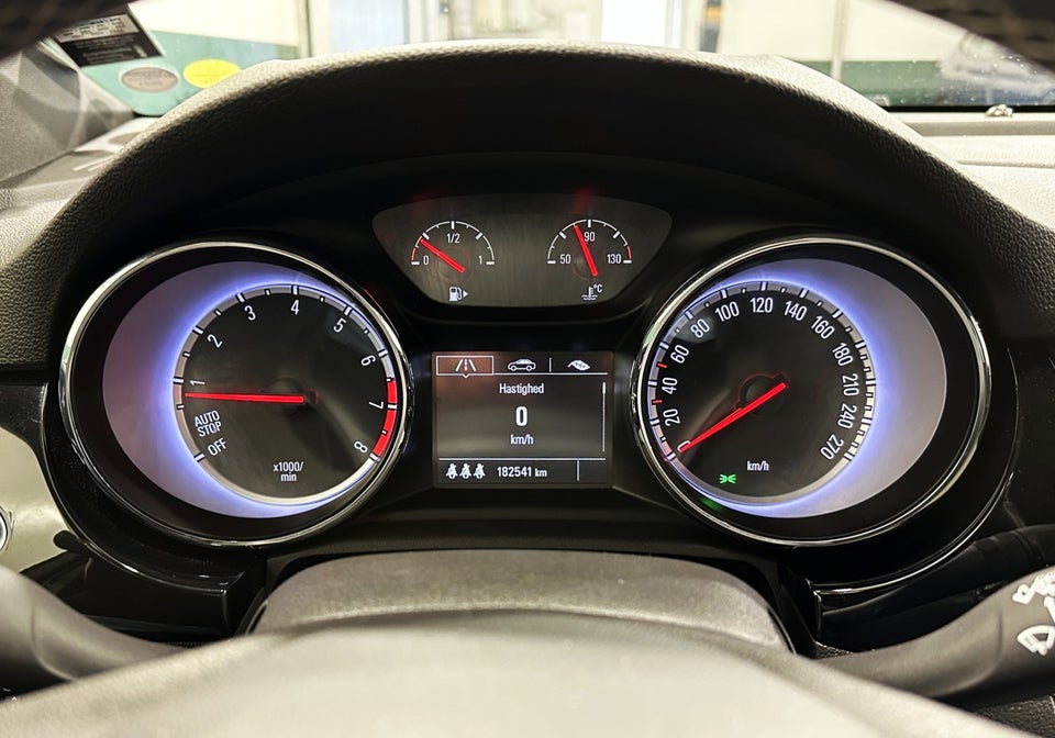 Opel Astra 1,4 T 150 Enjoy 5d