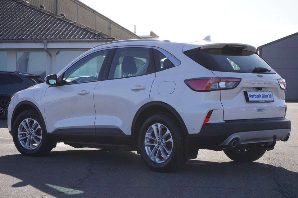 Ford Kuga 2,5 HEV Titanium CVT 5d