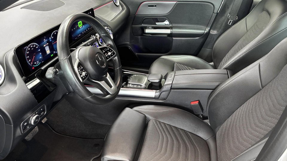 Mercedes EQA250+ Progressive 5d