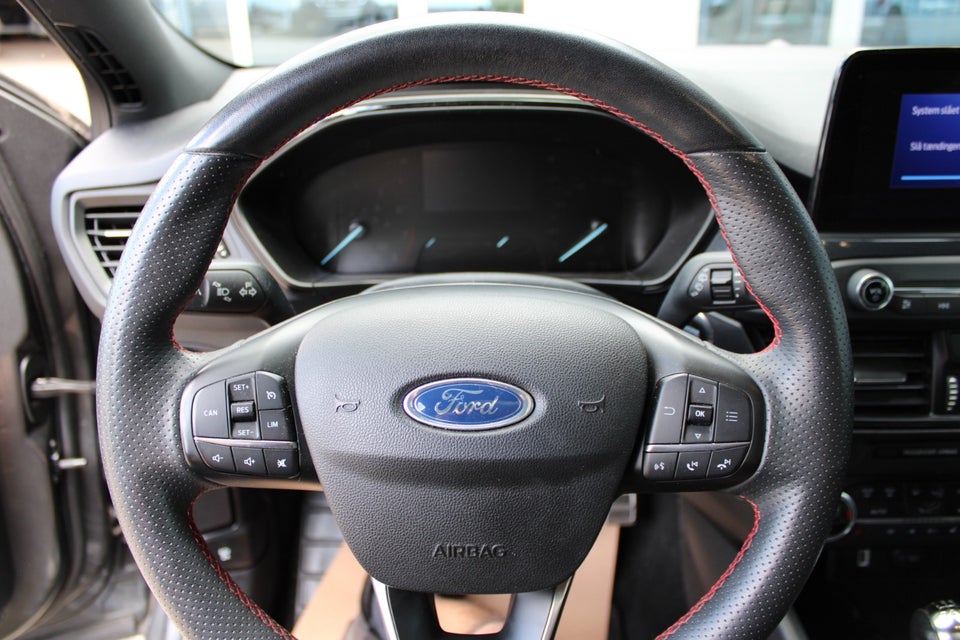 Ford Focus 1,0 EcoBoost mHEV ST-Line stc. Van 5d