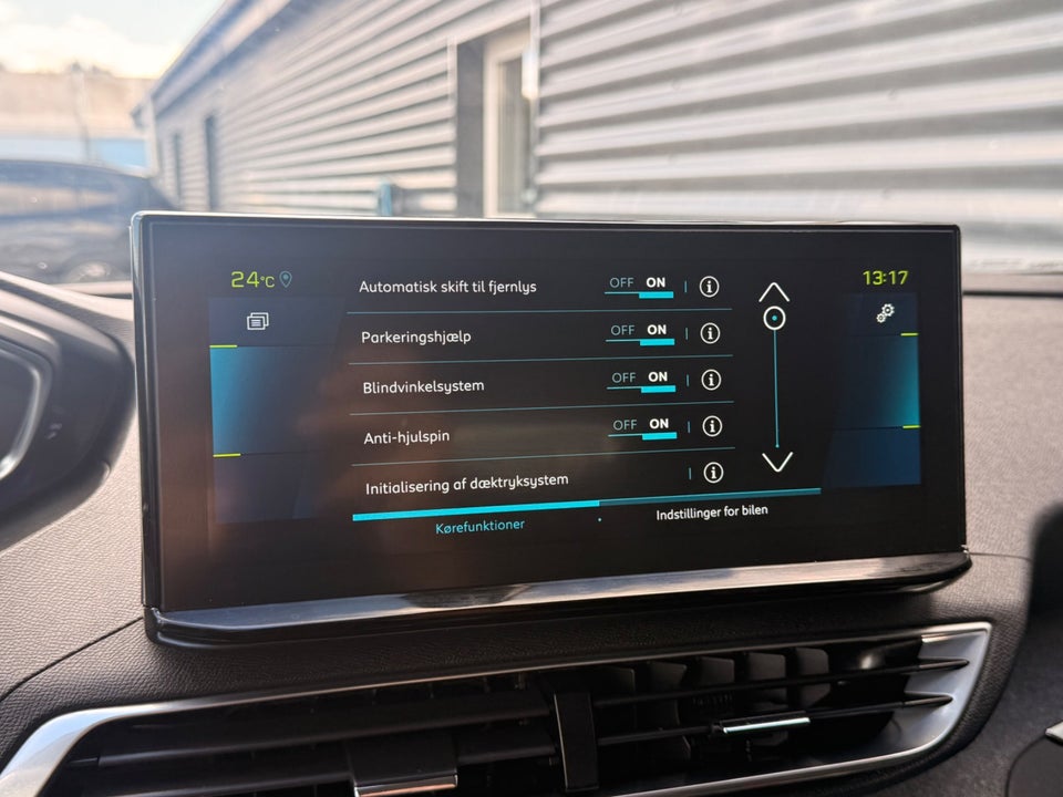Peugeot 3008 1,6 Hybrid Selection Sport EAT8 5d