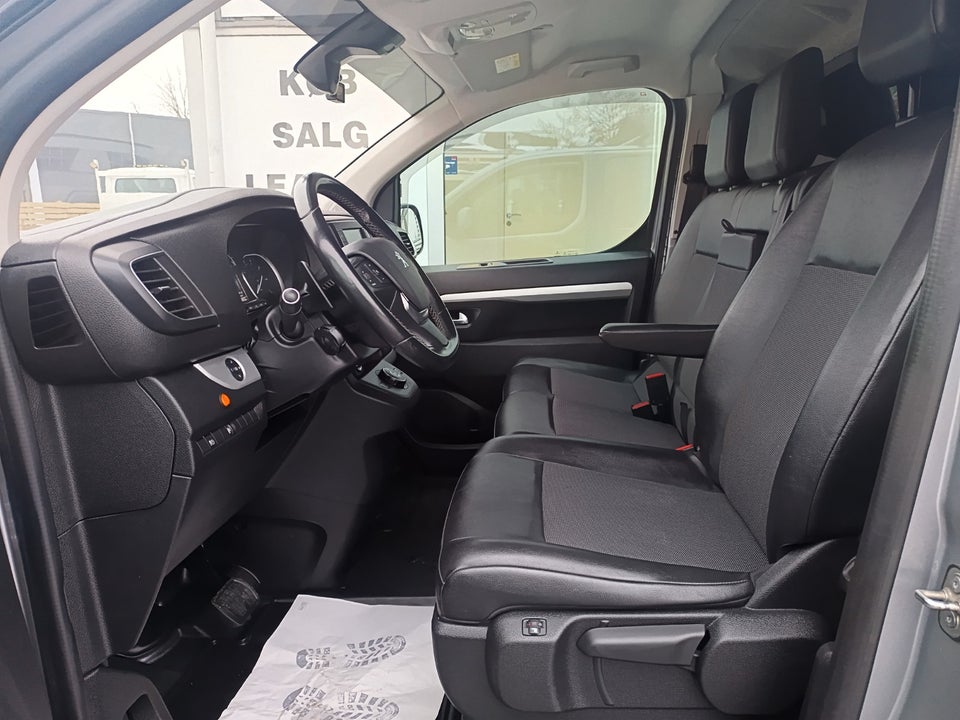 Peugeot Expert 2,0 BlueHDi 122 L2 Sport EAT8 Van