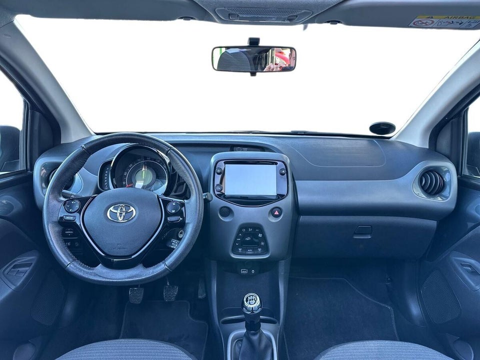 Toyota Aygo 1,0 VVT-i x-sky 5d