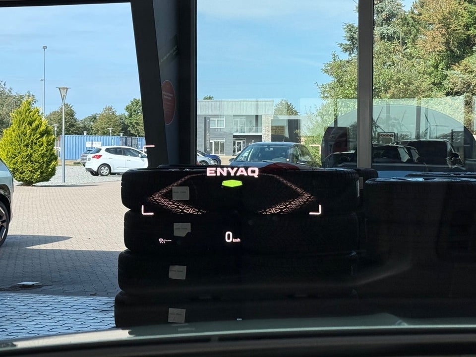 Skoda Enyaq 80 iV Suite 5d