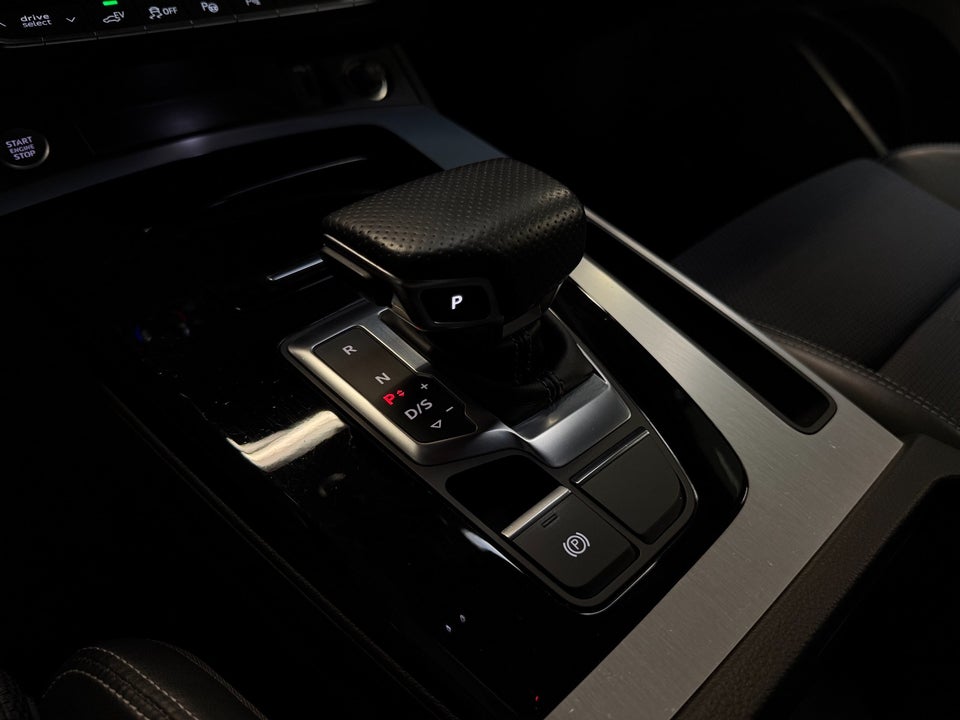 Audi Q5 50 TFSi e S-line quattro S-tr. 5d