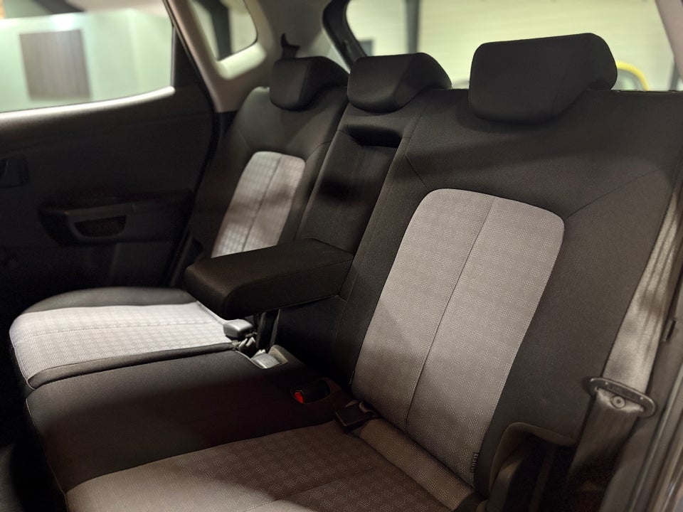 Kia Venga 1,4 CVVT Attraction 5d