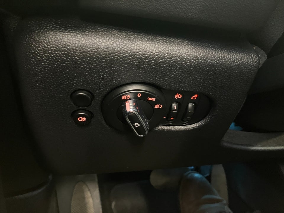 MINI Cooper SE Essential 3d