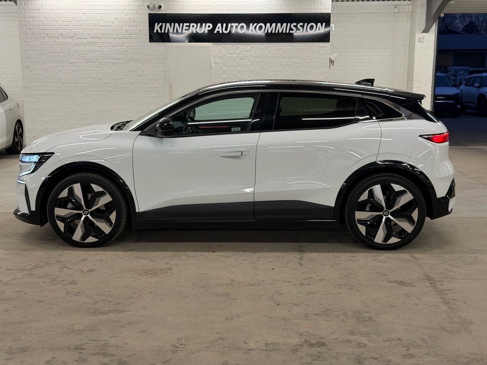 Renault Megane E-Tech 40 Equilibre 5d