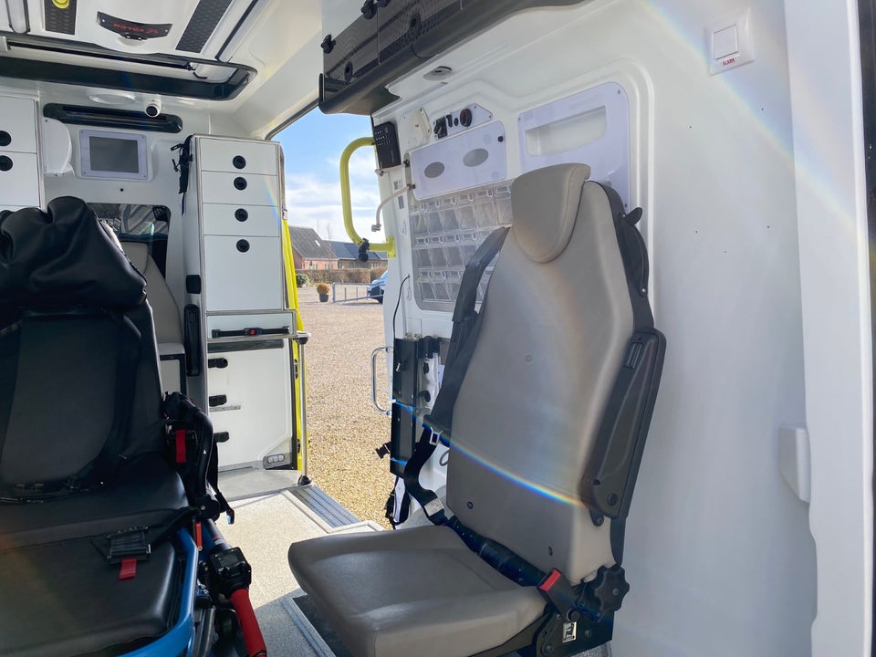 MAN TGE 2,0 4.180 Ambulance aut.