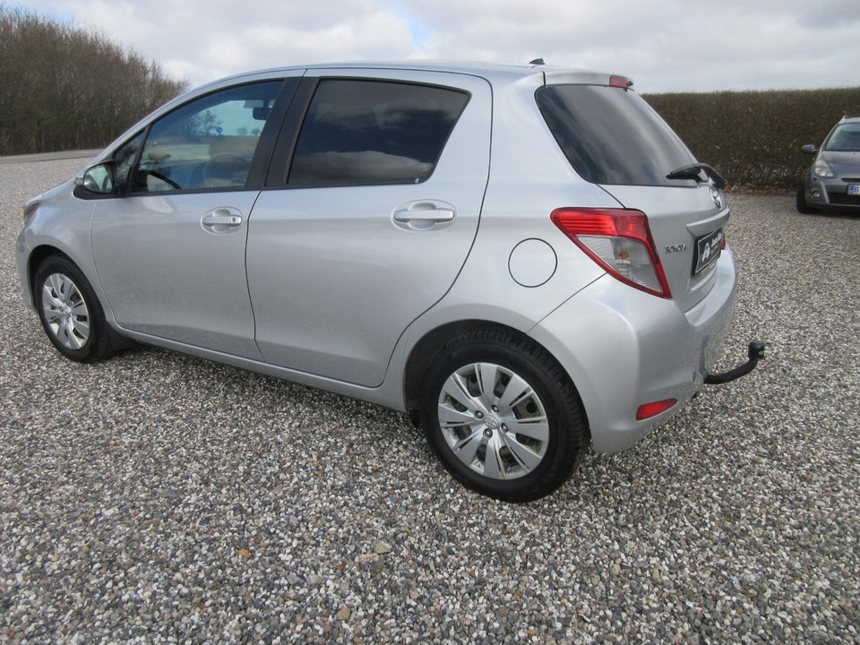 Toyota Yaris 1,0 VVT-i T2 Touch 5d