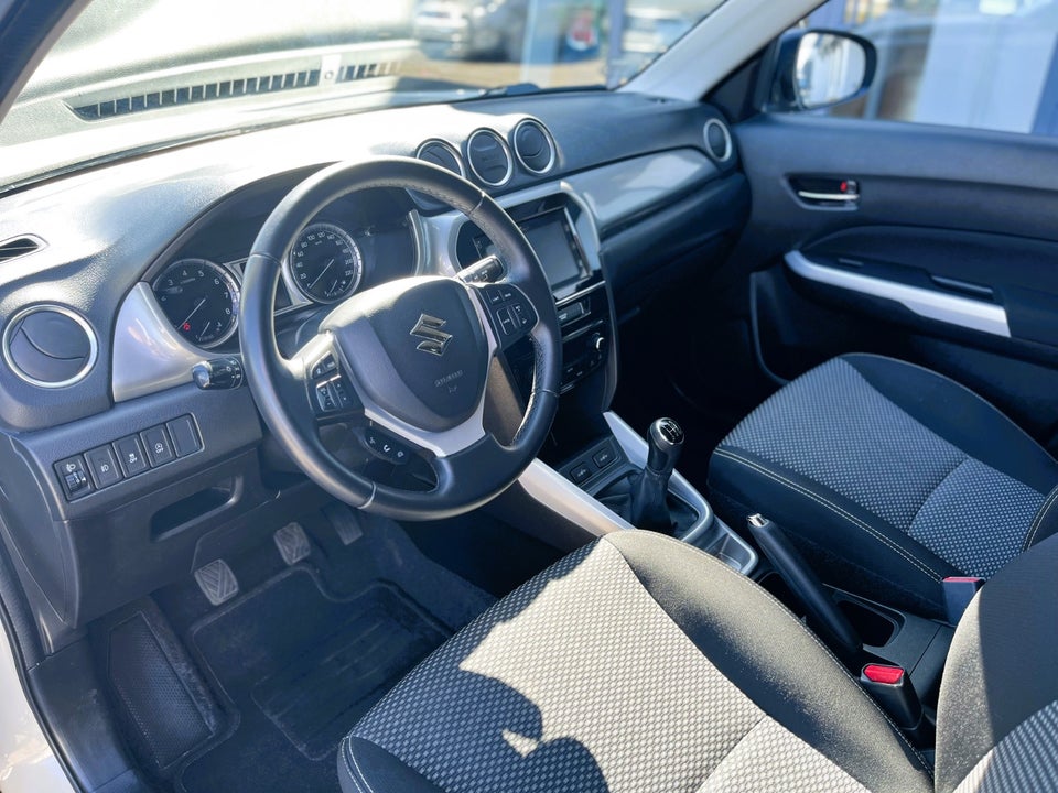 Suzuki Vitara 1,6 Active 5d