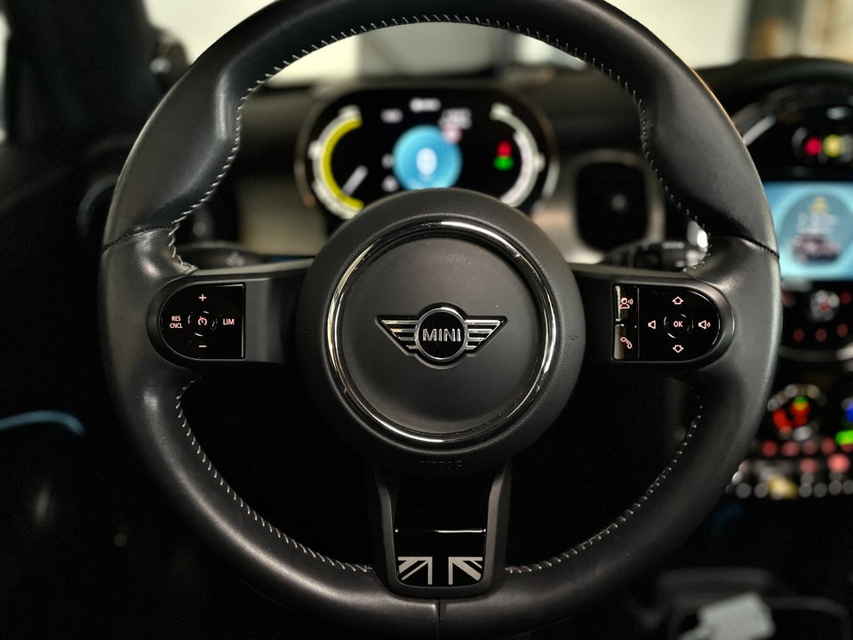 MINI Cooper SE Yours Trim 3d