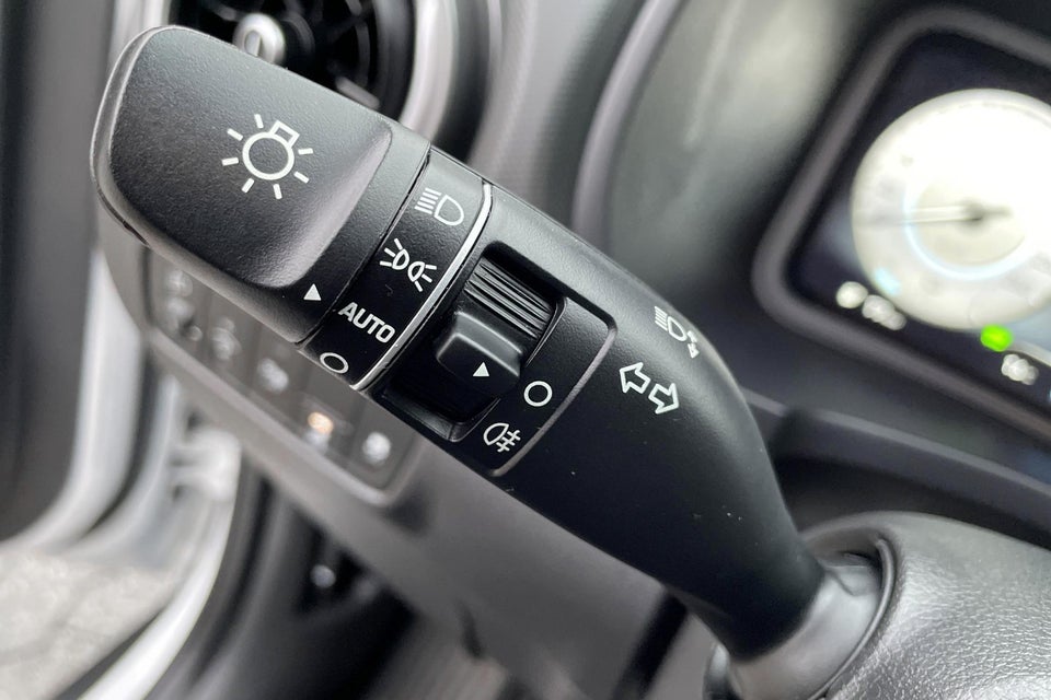 Hyundai Kona 39 EV Select 5d