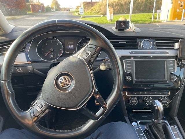 VW Passat 2,0 TDi 190 Highline Variant DSG Van 5d