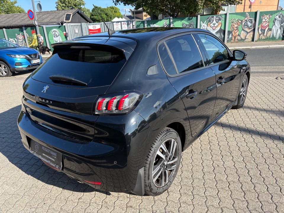 Peugeot 208 1,2 PureTech 100 Allure 5d