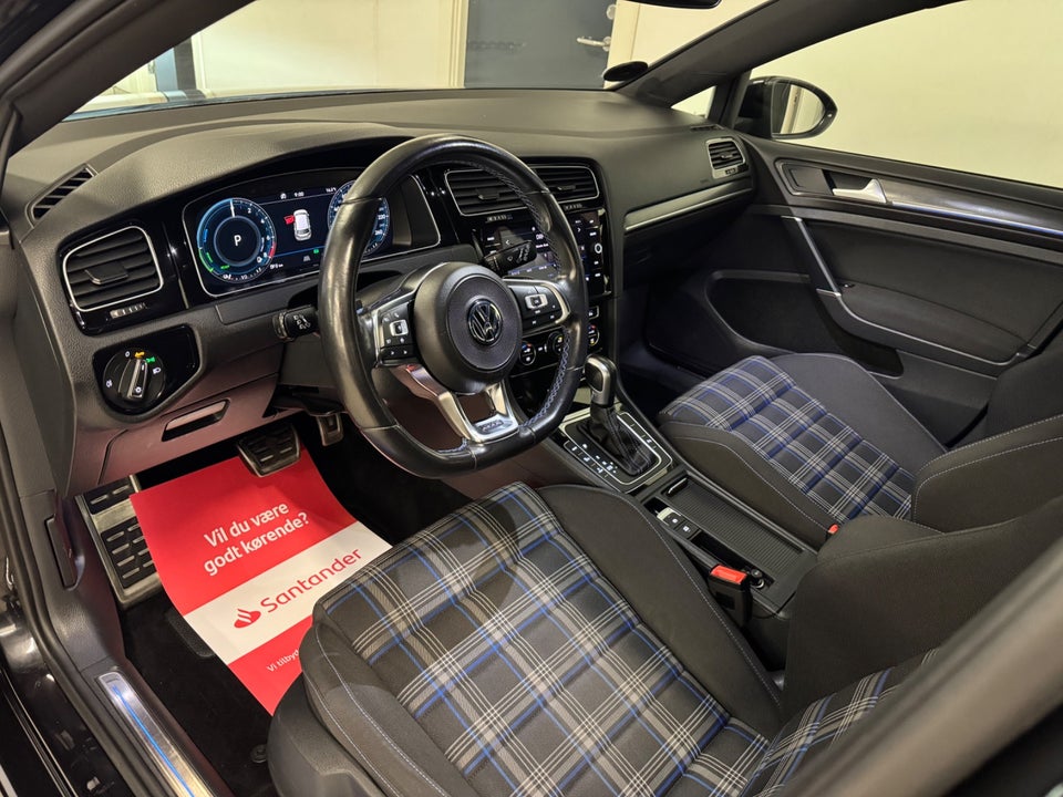 VW Golf VII 1,4 GTE DSG 5d