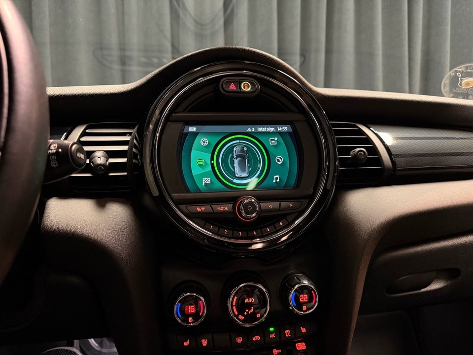 MINI Cooper SE Greenwich 3d