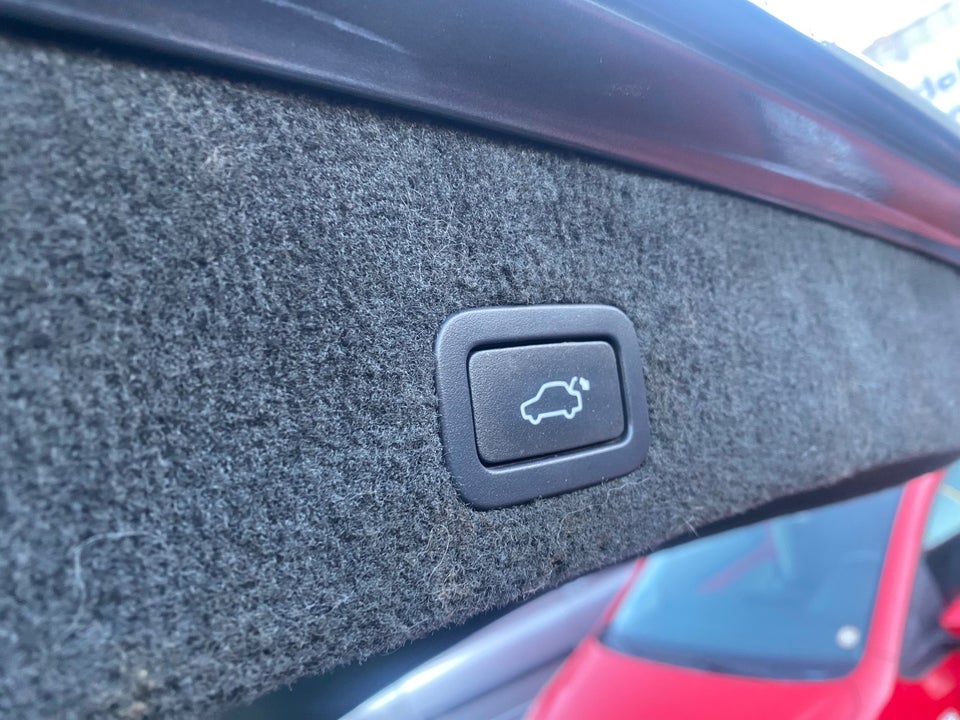 Volvo V70 2,5 T Momentum aut. 5d