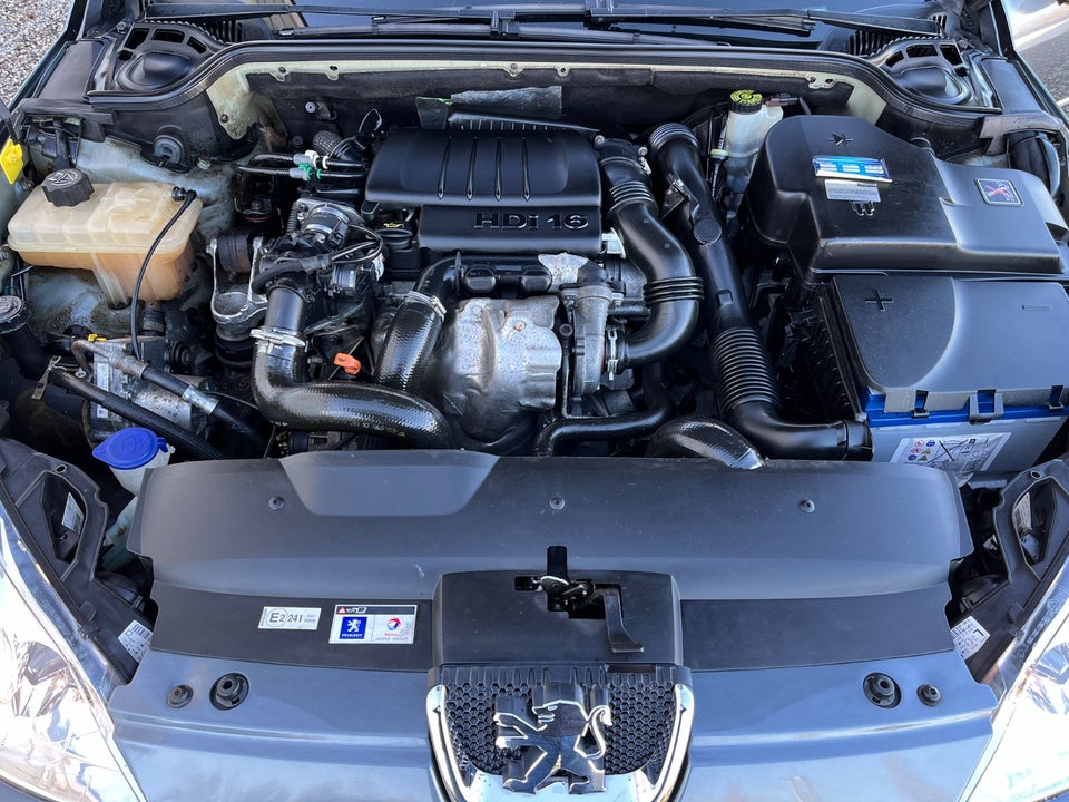 Peugeot 407 1,6 HDi 110 Premium SW 5d