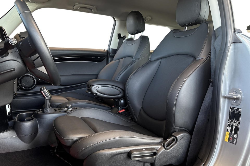 MINI Cooper SE Edition Premium Plus 3d