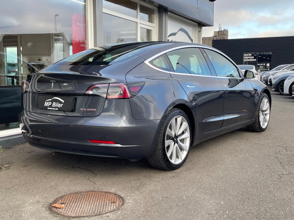 Tesla Model 3 Performance AWD 4d