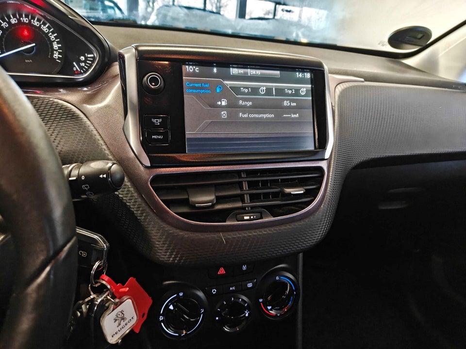 Peugeot 2008 1,2 VTi 82 Active Motion 5d