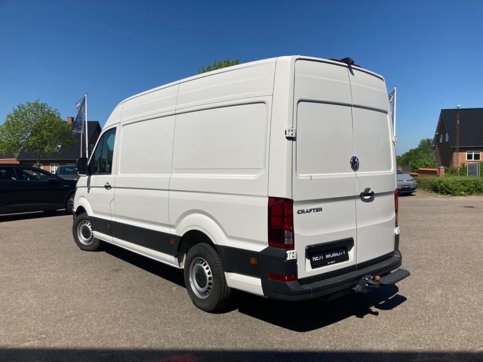 VW Crafter 35 2,0 TDi 177 Kassevogn L3H3 aut.