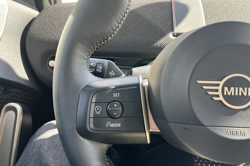 MINI Aceman E Classic Trim L 5d