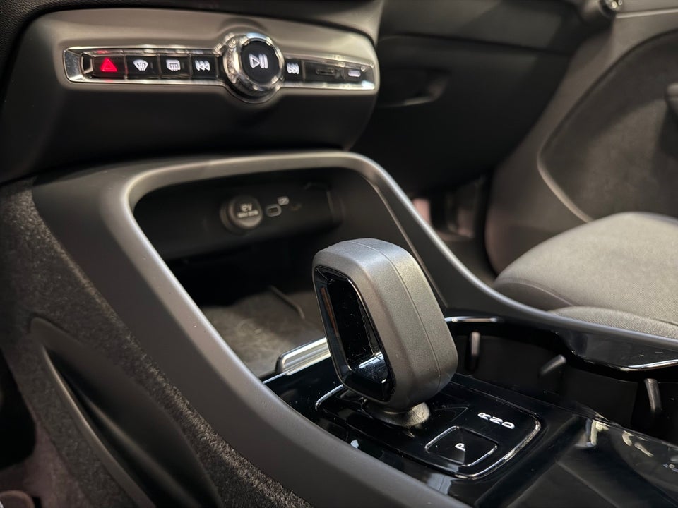 Volvo XC40 P6 ReCharge Core 5d