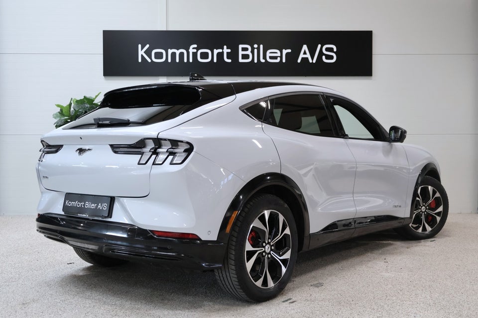 Ford Mustang Mach-E 75 Premium Standard Range AWD 5d