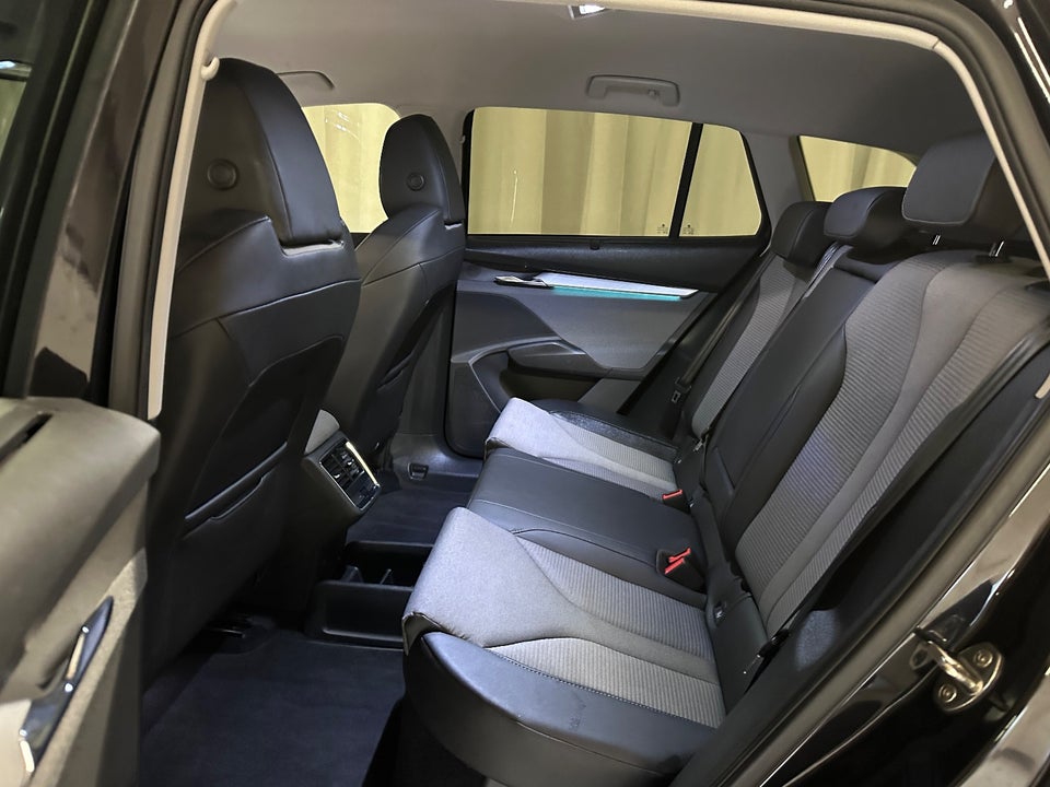 Skoda Enyaq 60 iV Lodge 5d