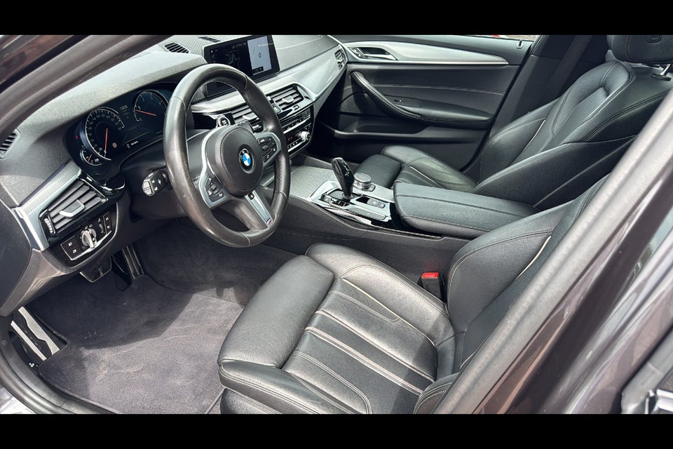BMW 530d 3,0 Touring M-Sport aut. 5d