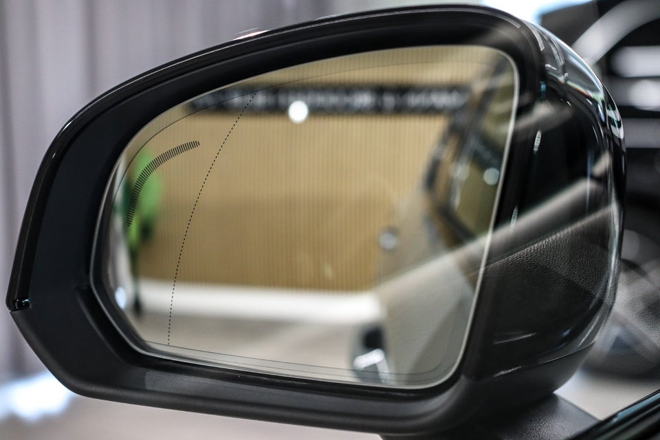 Volvo EX40 Extended Range Plus 5d