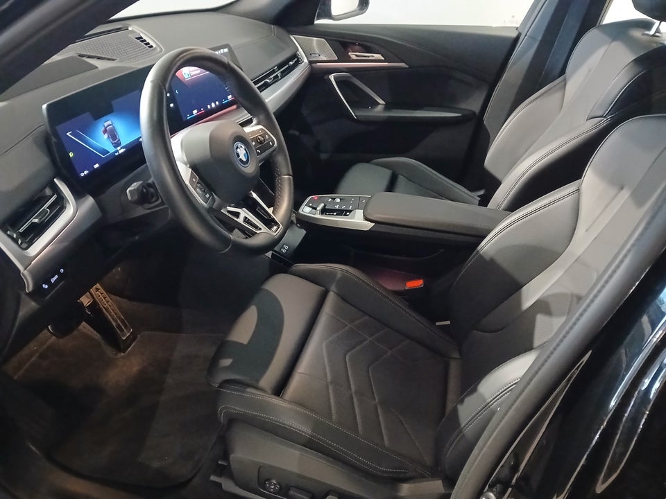 BMW iX2 eDrive20 Fully Charged M-Sport 5d