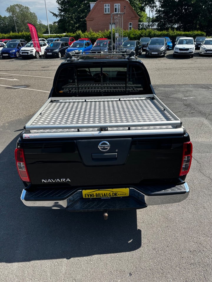 Nissan Navara 3,0 dCi 231 Db.Kab LE aut. 4d