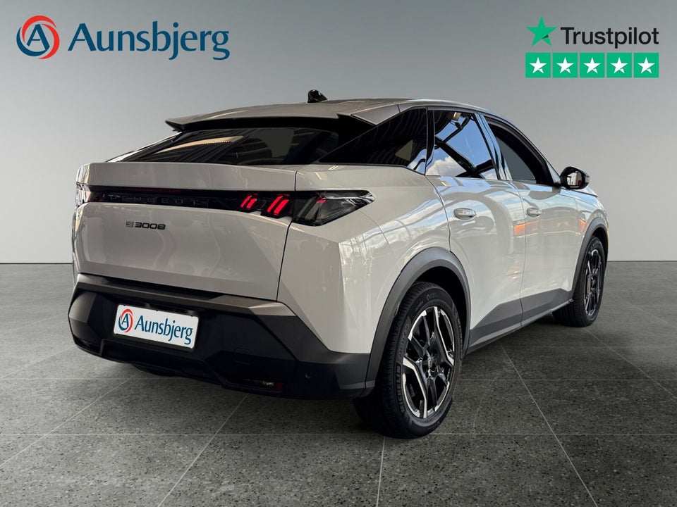 Peugeot e-3008 77 Allure 5d