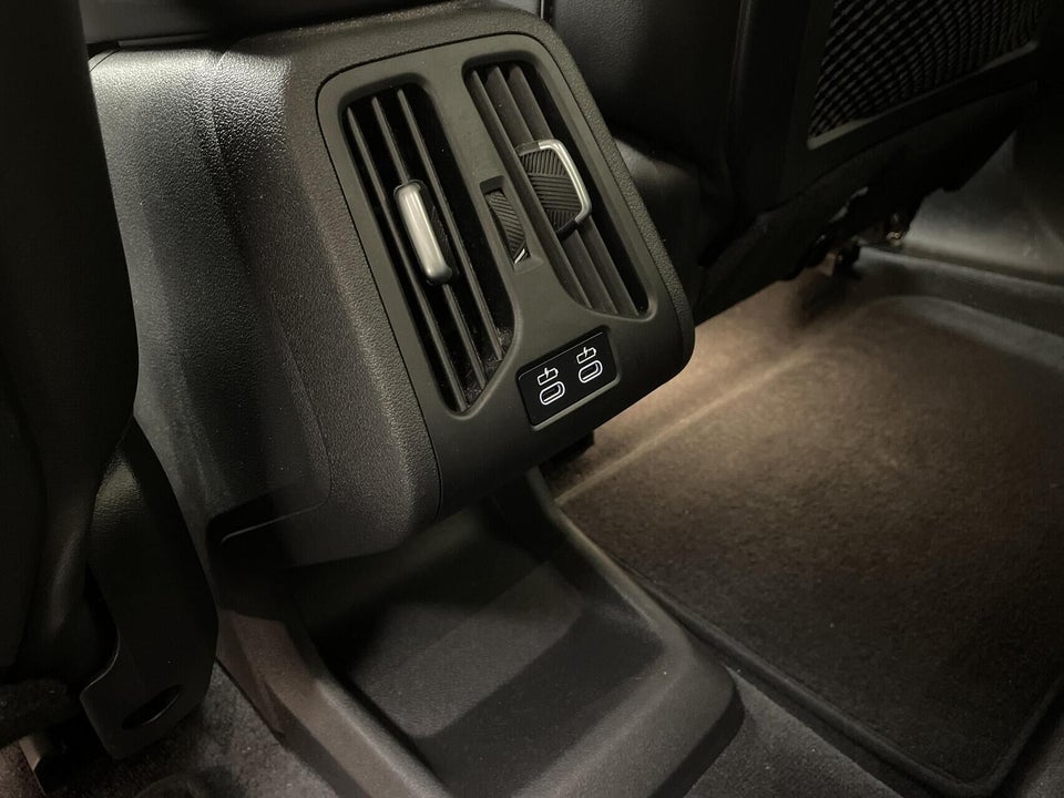 BMW iX1 xDrive30 X-Line 5d