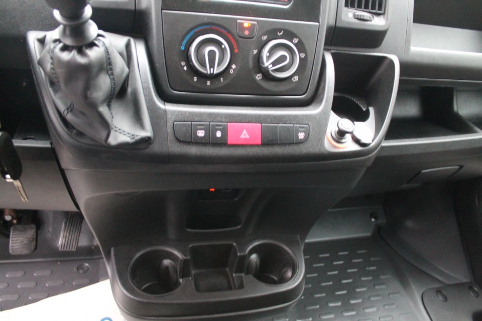 Peugeot Boxer 333 2,0 BlueHDi 130 L3H2