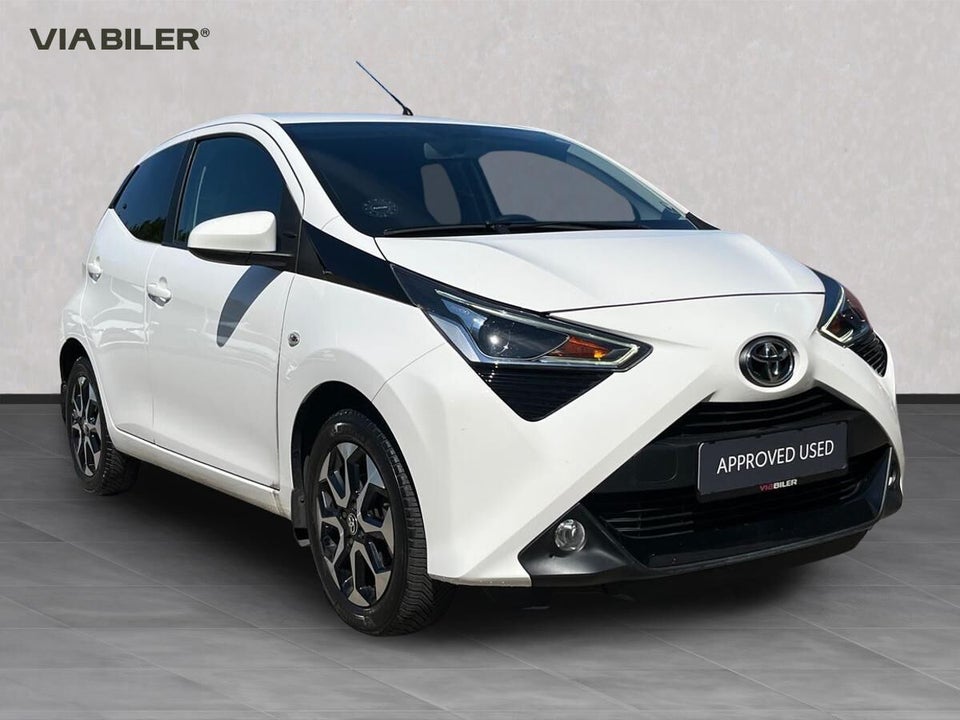 Toyota Aygo 1,0 VVT-i x-press x-shift 5d