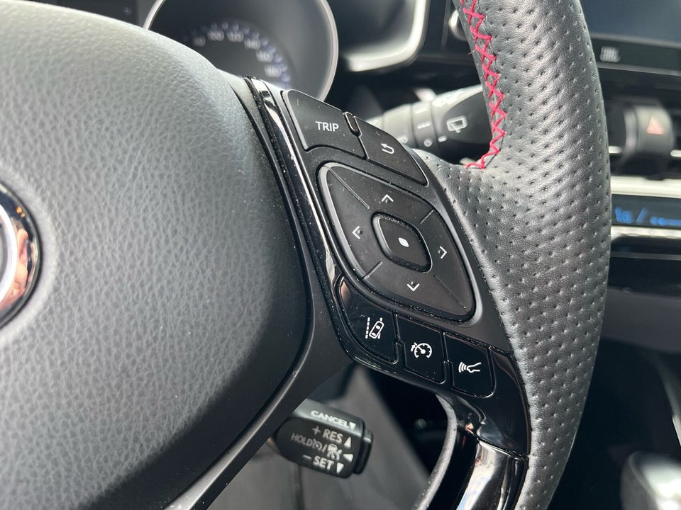 Toyota C-HR 2,0 Hybrid GR Sport CVT 5d