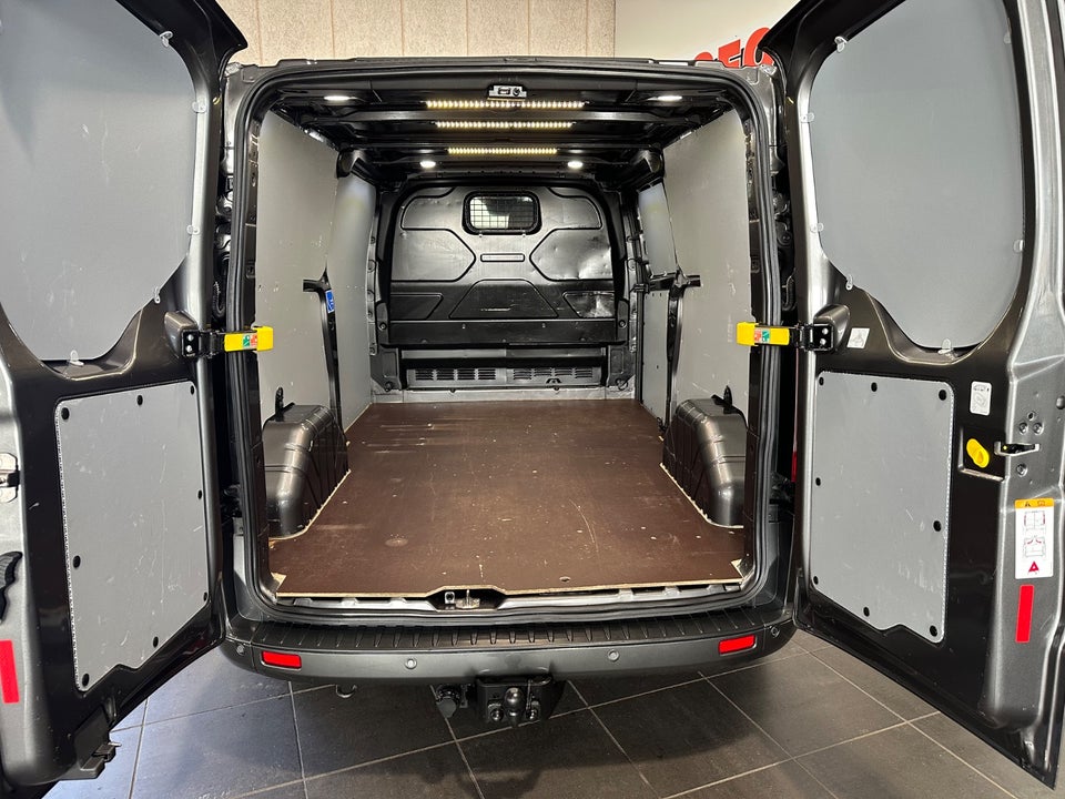 Ford Transit Custom 320L 2,0 TDCi 185 Sport aut.