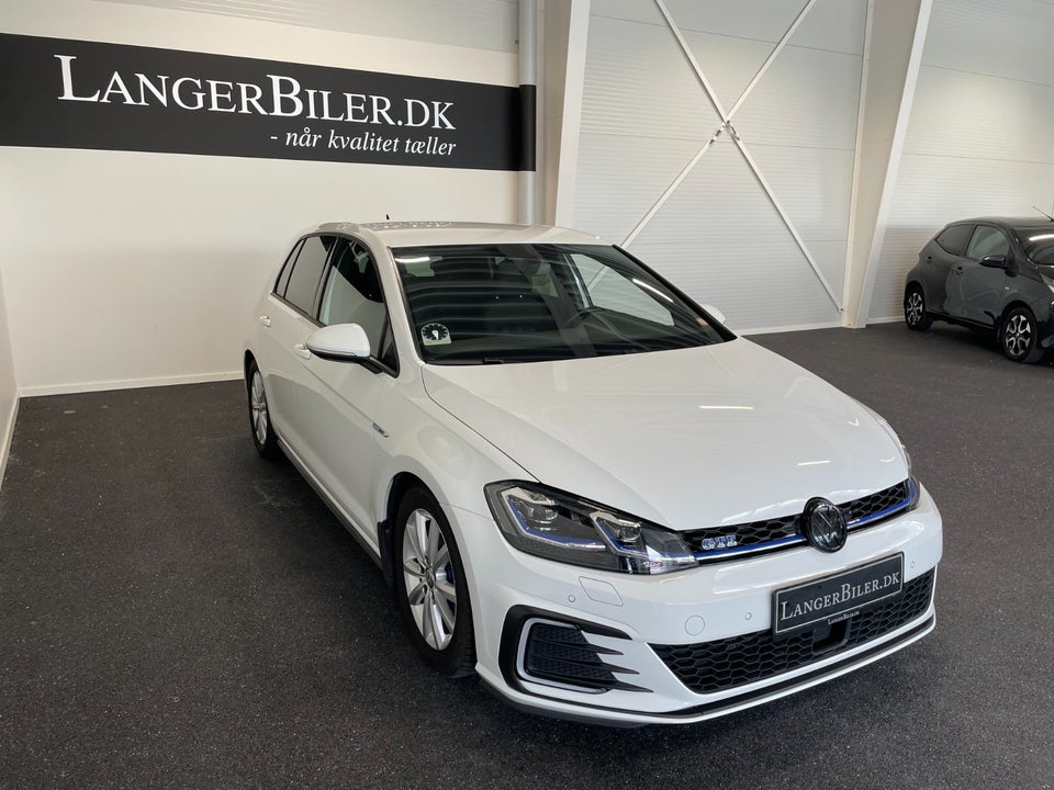 VW Golf VII 1,4 GTE DSG 5d