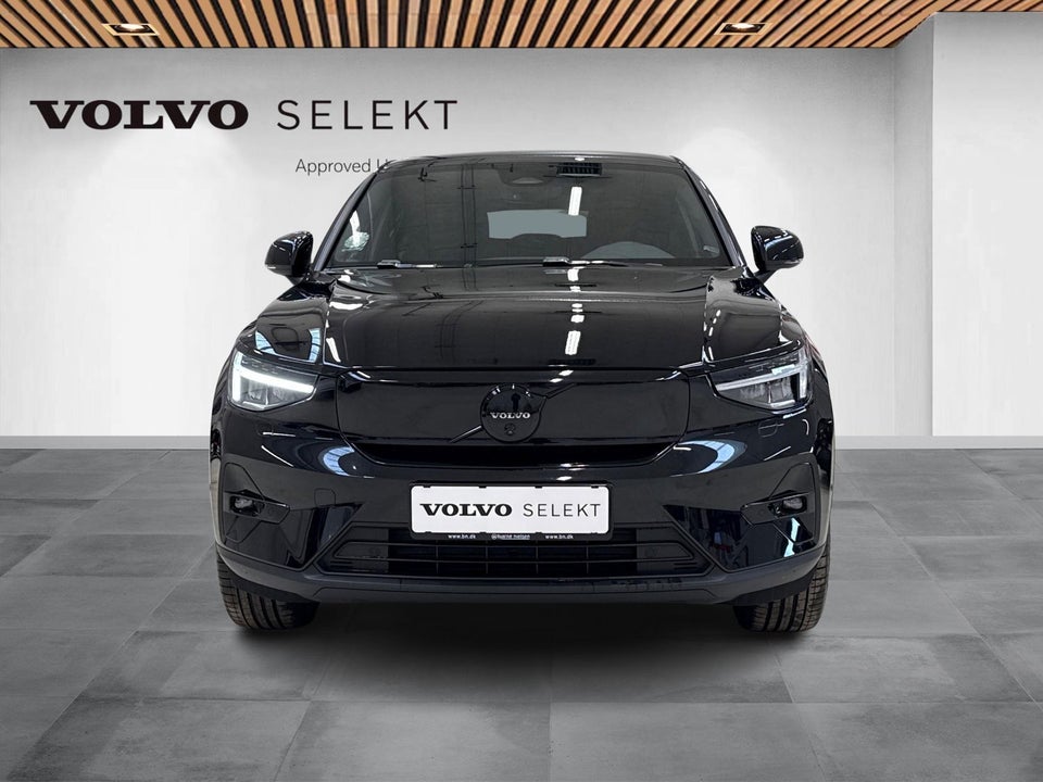 Volvo EC40 Extended Range Black Edition 5d